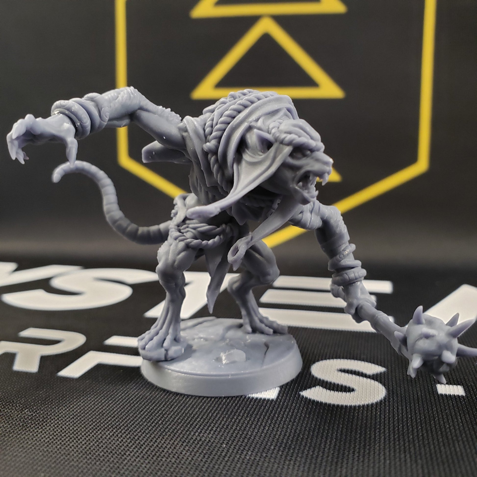 Image shows a 3D printed gaming miniature of a rat warrior