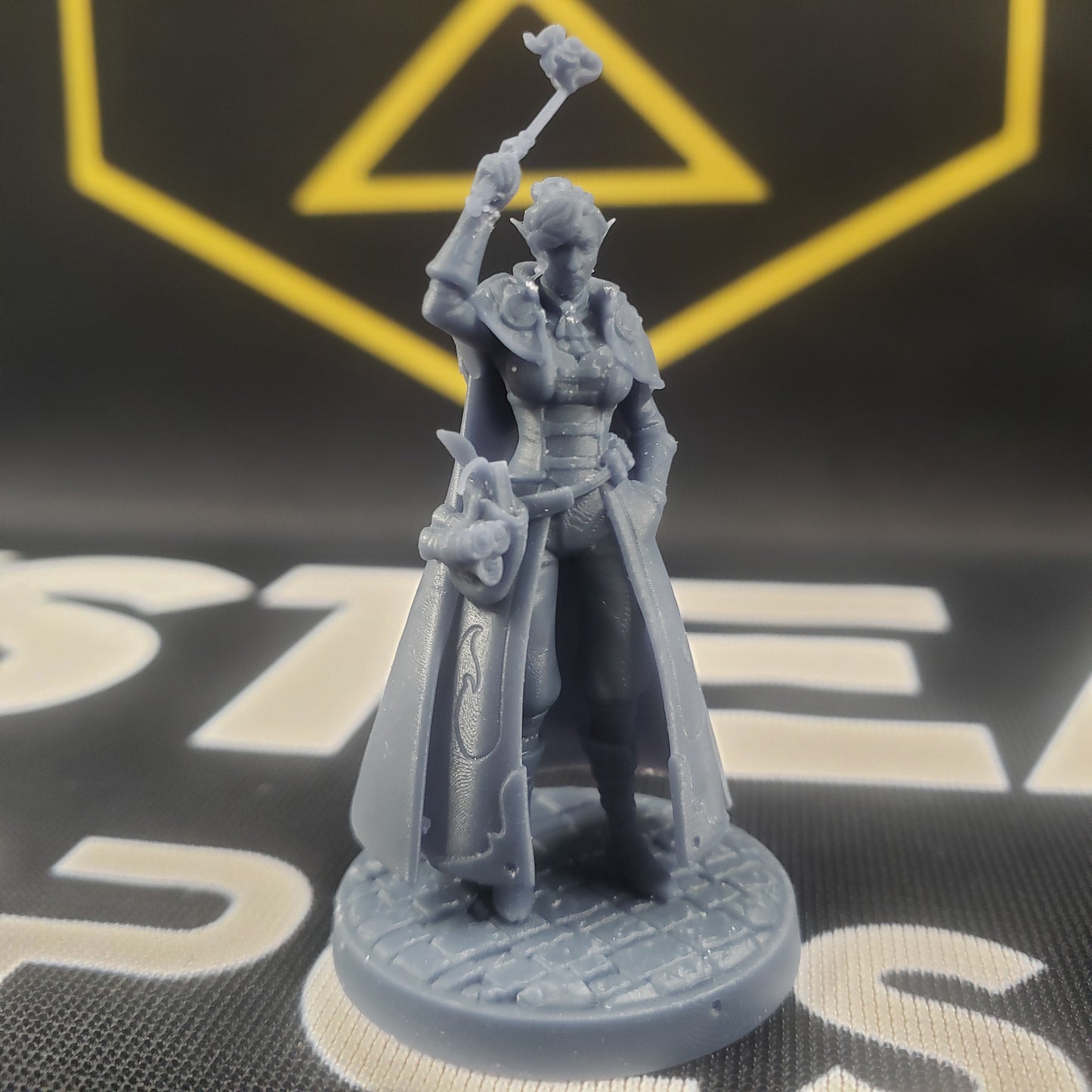 Esmere Kindletome (Female Elf Wizard Detective)