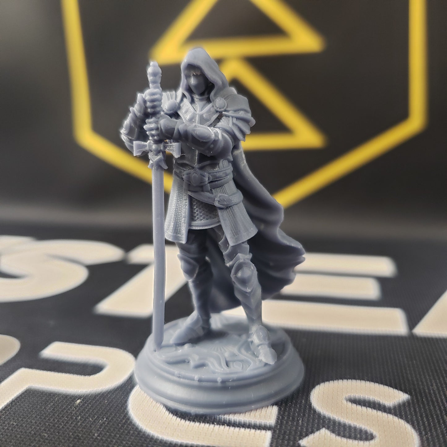 Visage, The Faceless Knight (Male Undead Paladin)