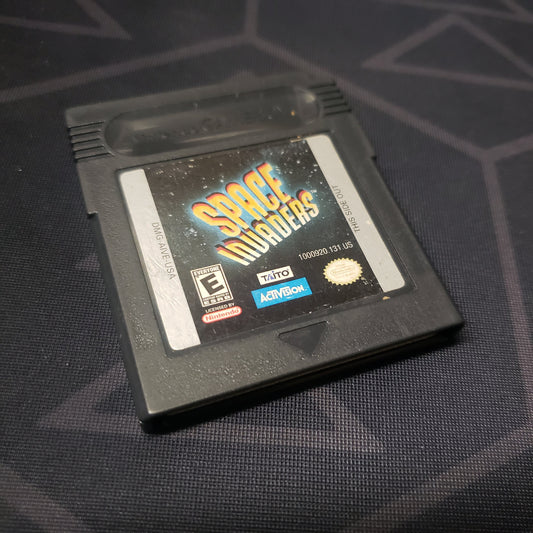 Image shows the front of the cartridge for the video game Space Invaders for Nintendo Game Boy Color