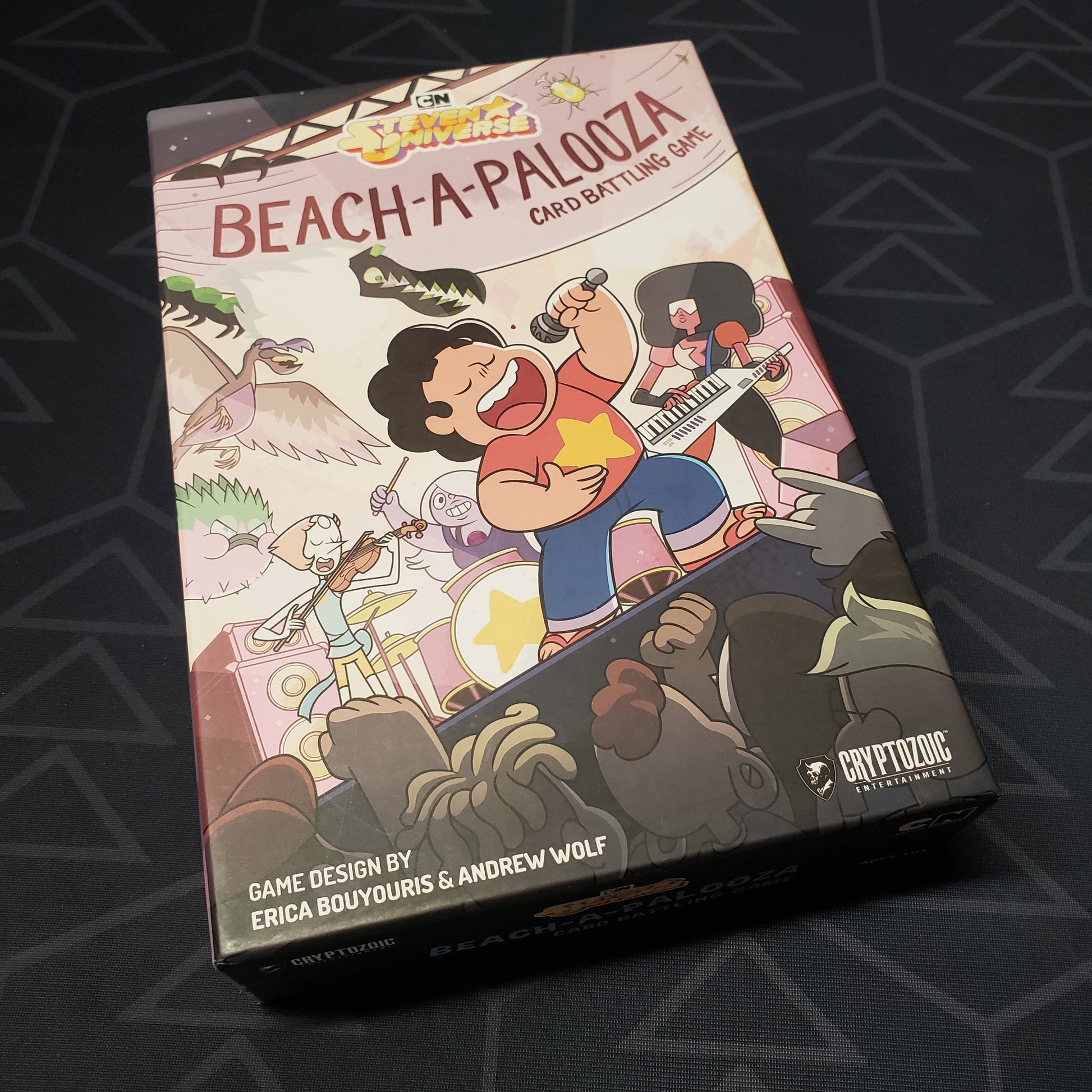 Image shows the front cover of the box for the Steven Universe: Beach-A-Palooza Battling Card Game