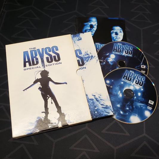 Image shows the case, outer box, insert & two discs for the movie The Abyss on DVD