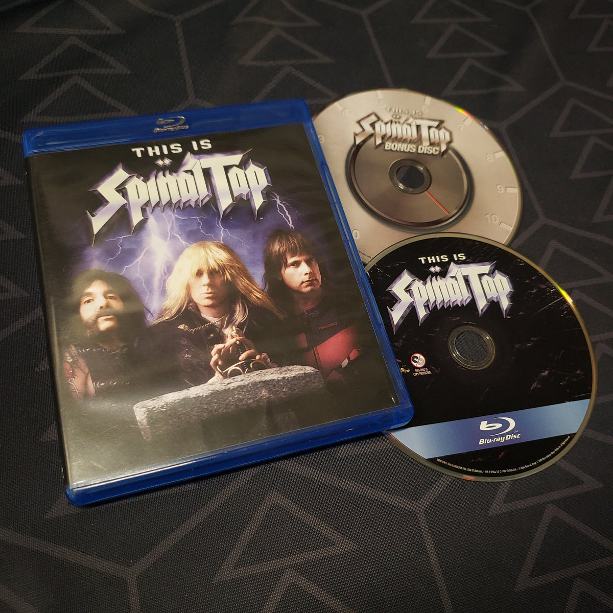Image shows the case & two discs for the movie This Is Spinal Tap on Blu-Ray