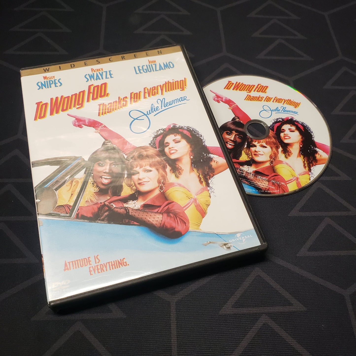 Image shows the case & disc for the movie To Wong Foo, Thanks for Everything! Julie Newmar on DVD