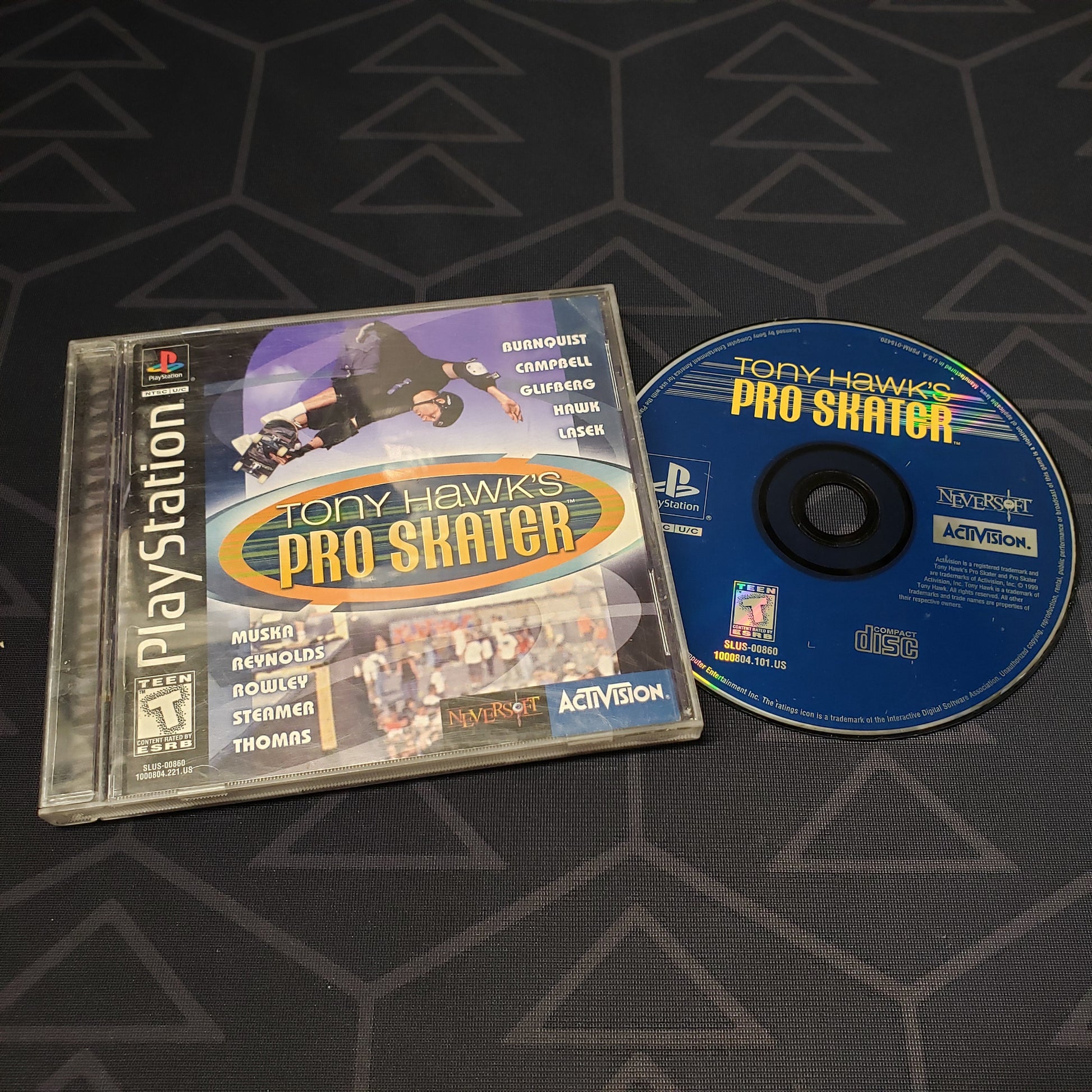 Image shows the case & disc for the video game Tony Hawk's Pro Skater for Playstation 1