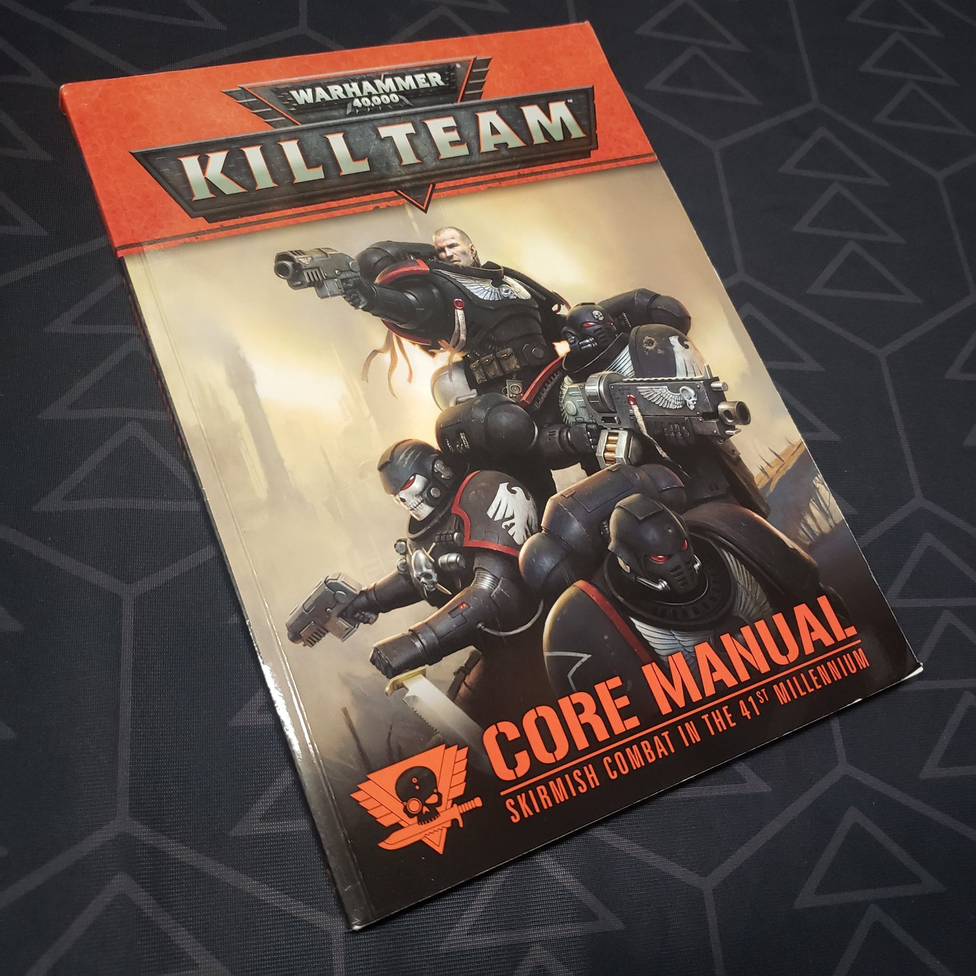 Image shows the front cover of the Warhammer 40,000: Kill Team - Core Manual wargaming book