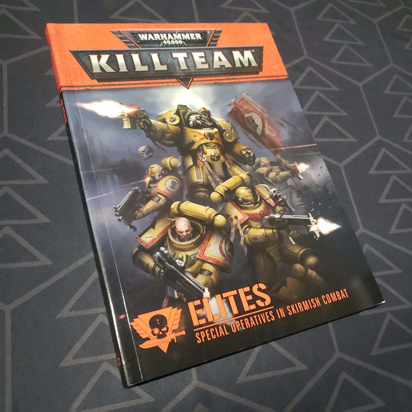 Image shows the front cover of the Warhammer 40,000: Kill Team - Elites wargaming book